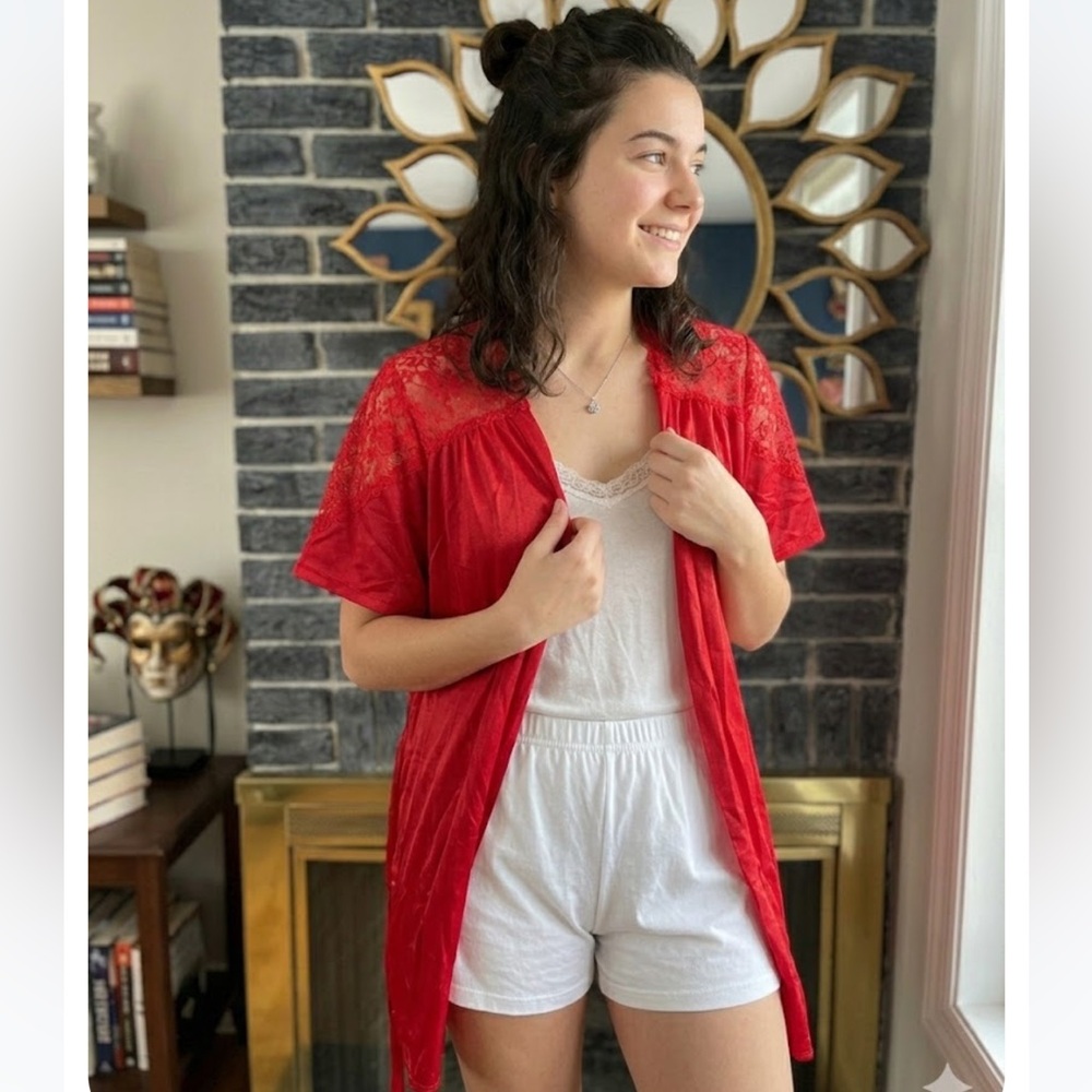 Red Lace Kimono Robe - Picture 2 of 5